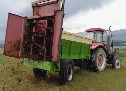 Trailed Solid Fertilizer Spreader For Farm high quality